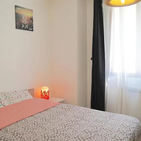 Chez Sacha Apartment *