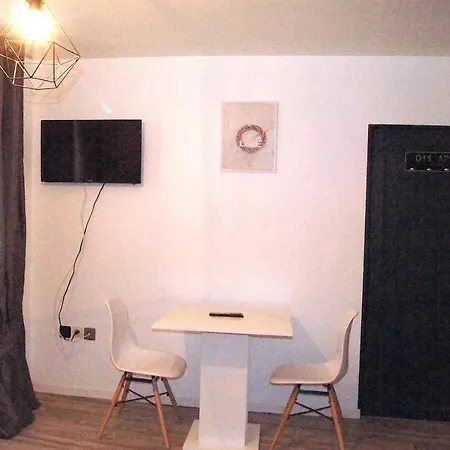 Chez Sacha Апартаменты Каор